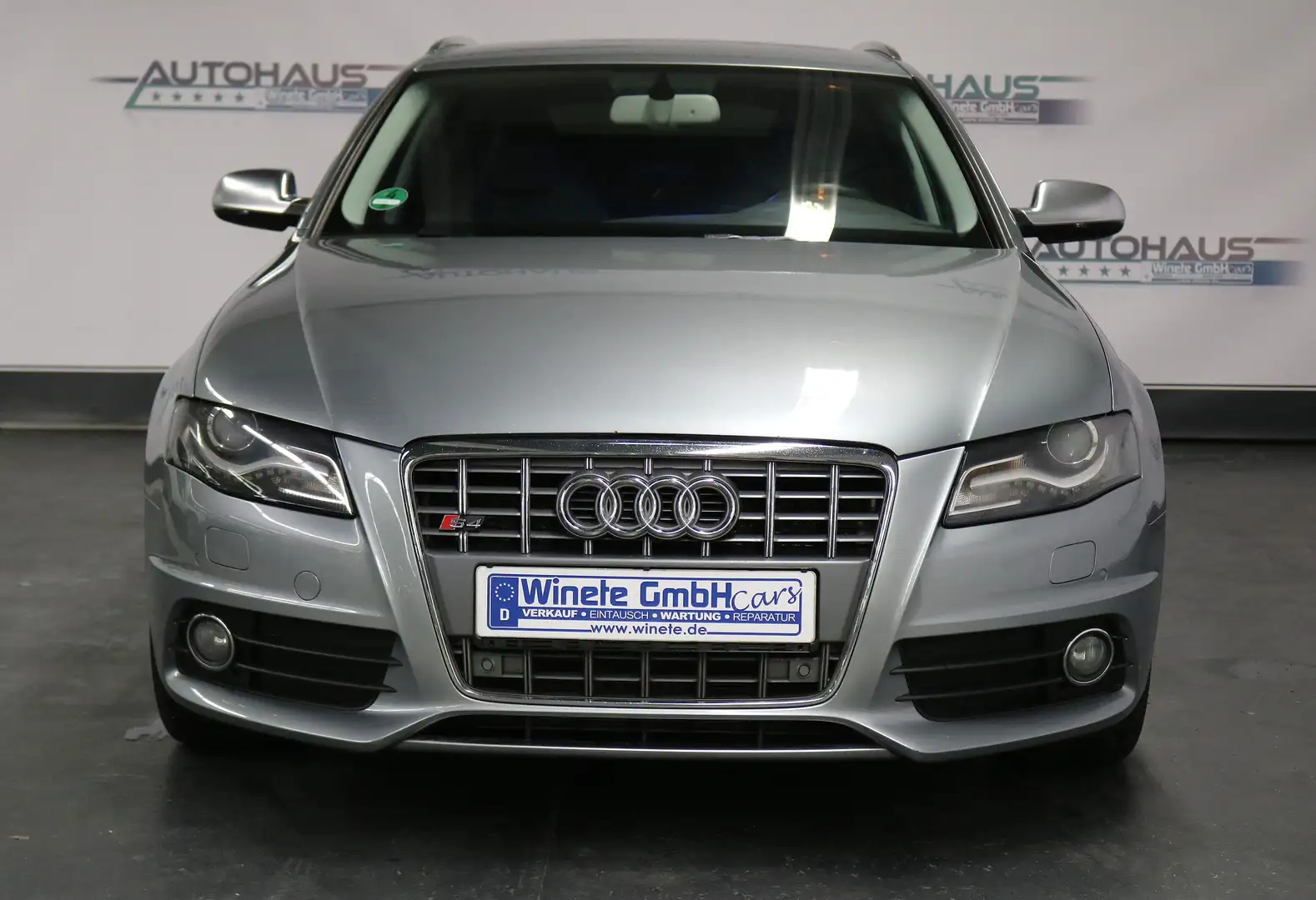 Audi S4 3.0 TFSI quattro*NAVI*RECARO*AHK*SHZ*PDC*XENON*u Grau - 2