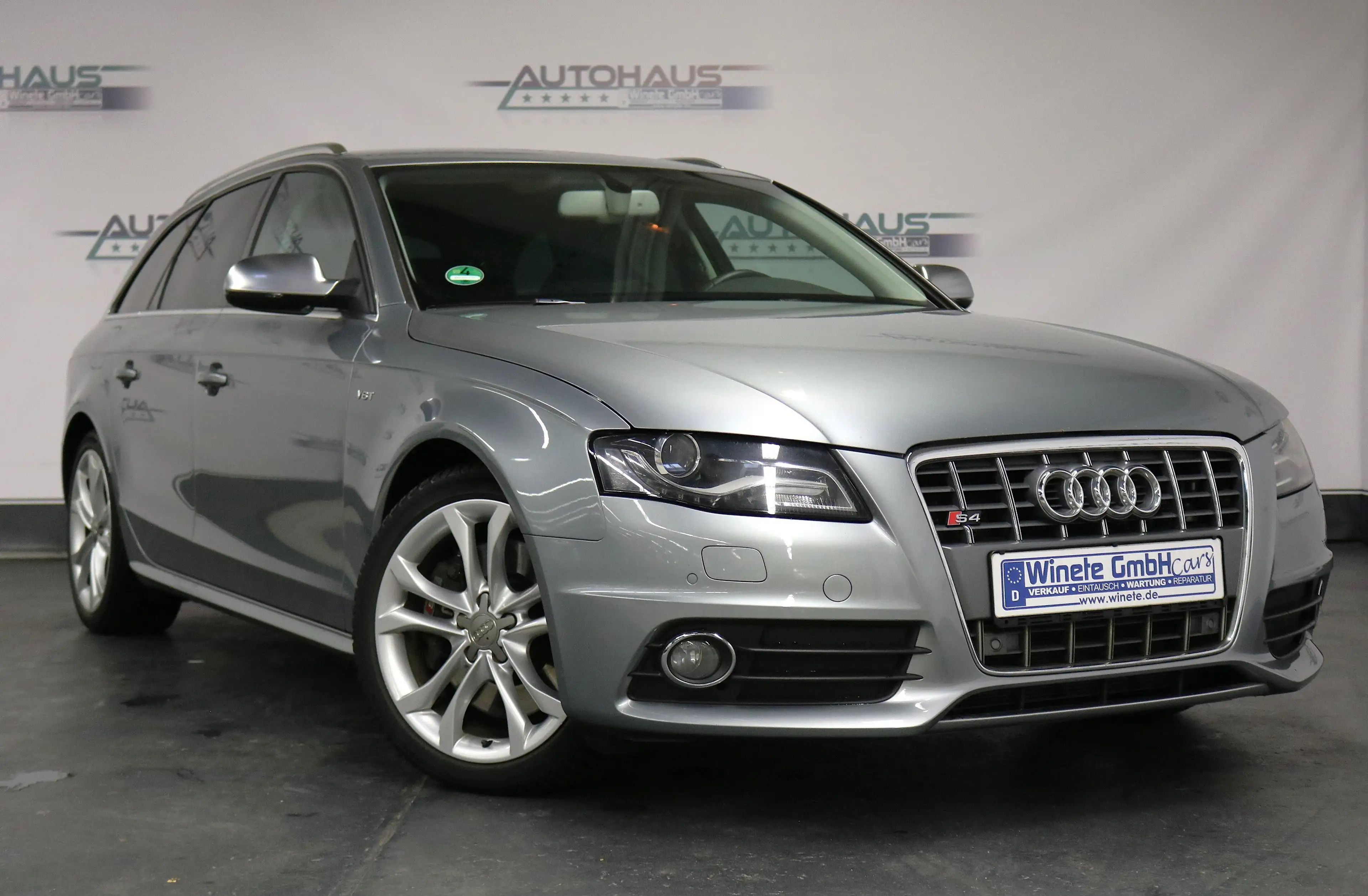 Audi S4 3.0 TFSI quattro*NAVI*RECARO*AHK*SHZ*PDC*XENON*u