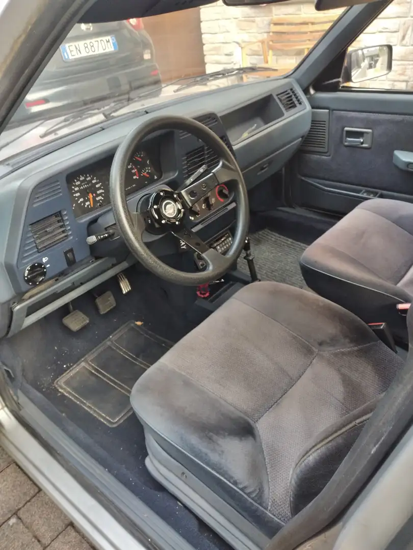 Peugeot 309 309 5p 1.6 GT Šedá - 2