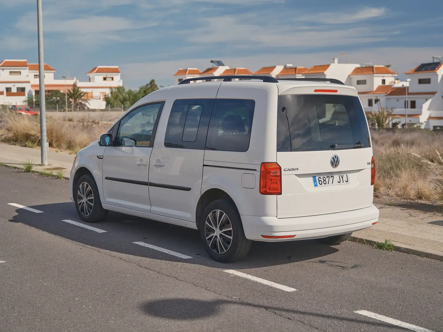 Volkswagen Caddy Trendline 125 Cv 1.4 Blanco - 2