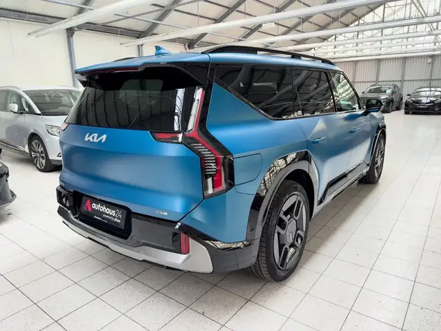Kia Ev9 view 5