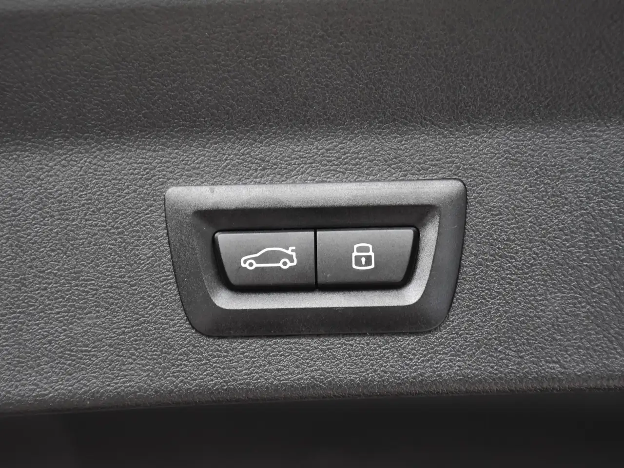 BMW X3 2.0iAS xDrive30e PHEV / M PACK / CARPLAY / CAMERA / LED / GPS, миниатюра 20