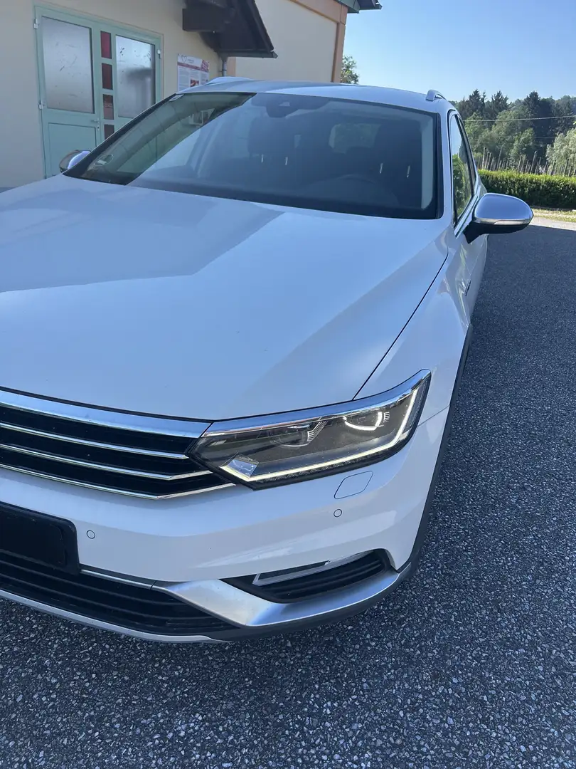 Volkswagen Passat Alltrack 2.0 TDI SCR 4Motion DSG - 2