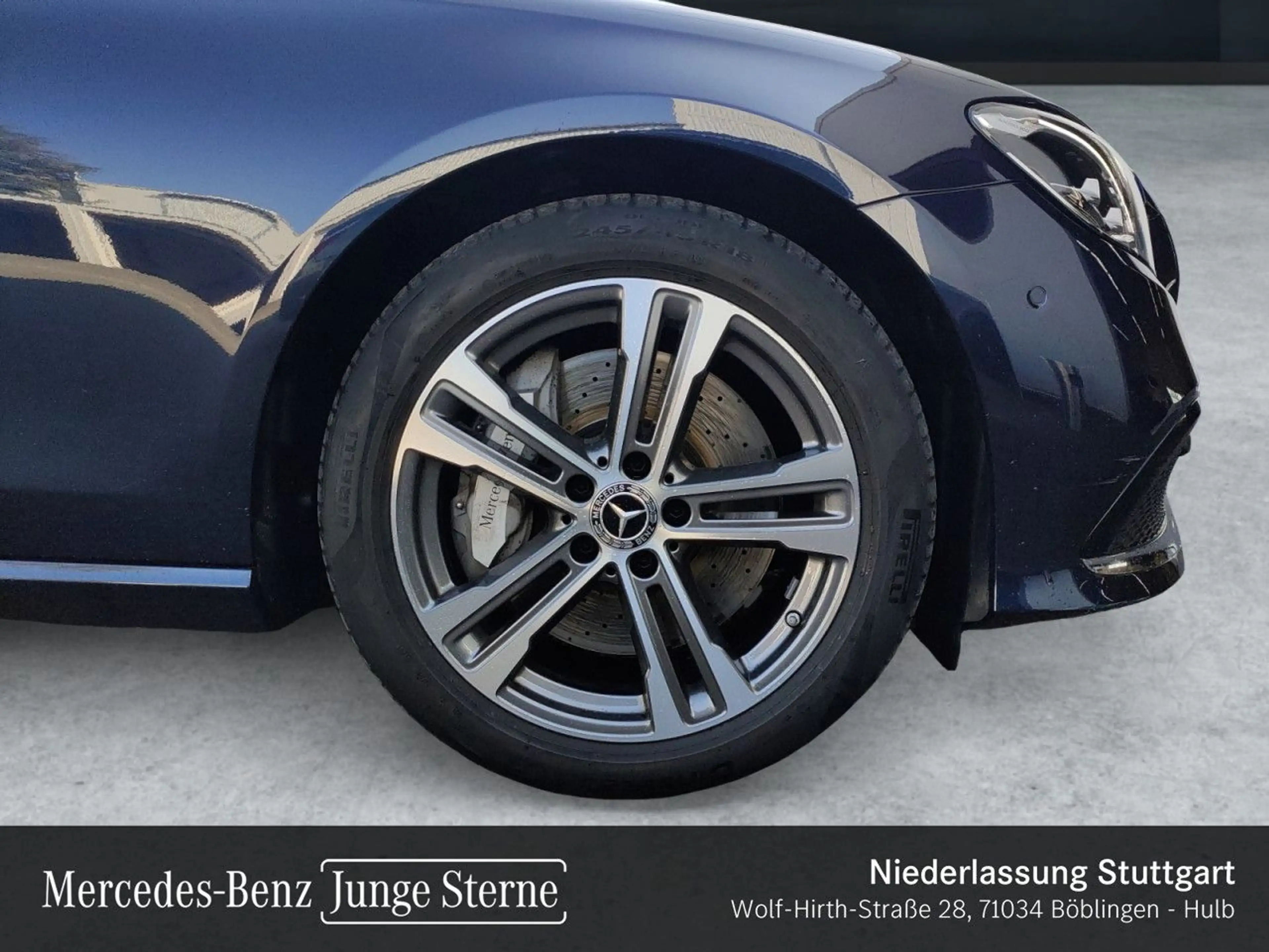 Mercedes-Benz E 400 d T 4M AVANTG+PANO+360+AHK+LED+FAHRASS+9G — photo 3