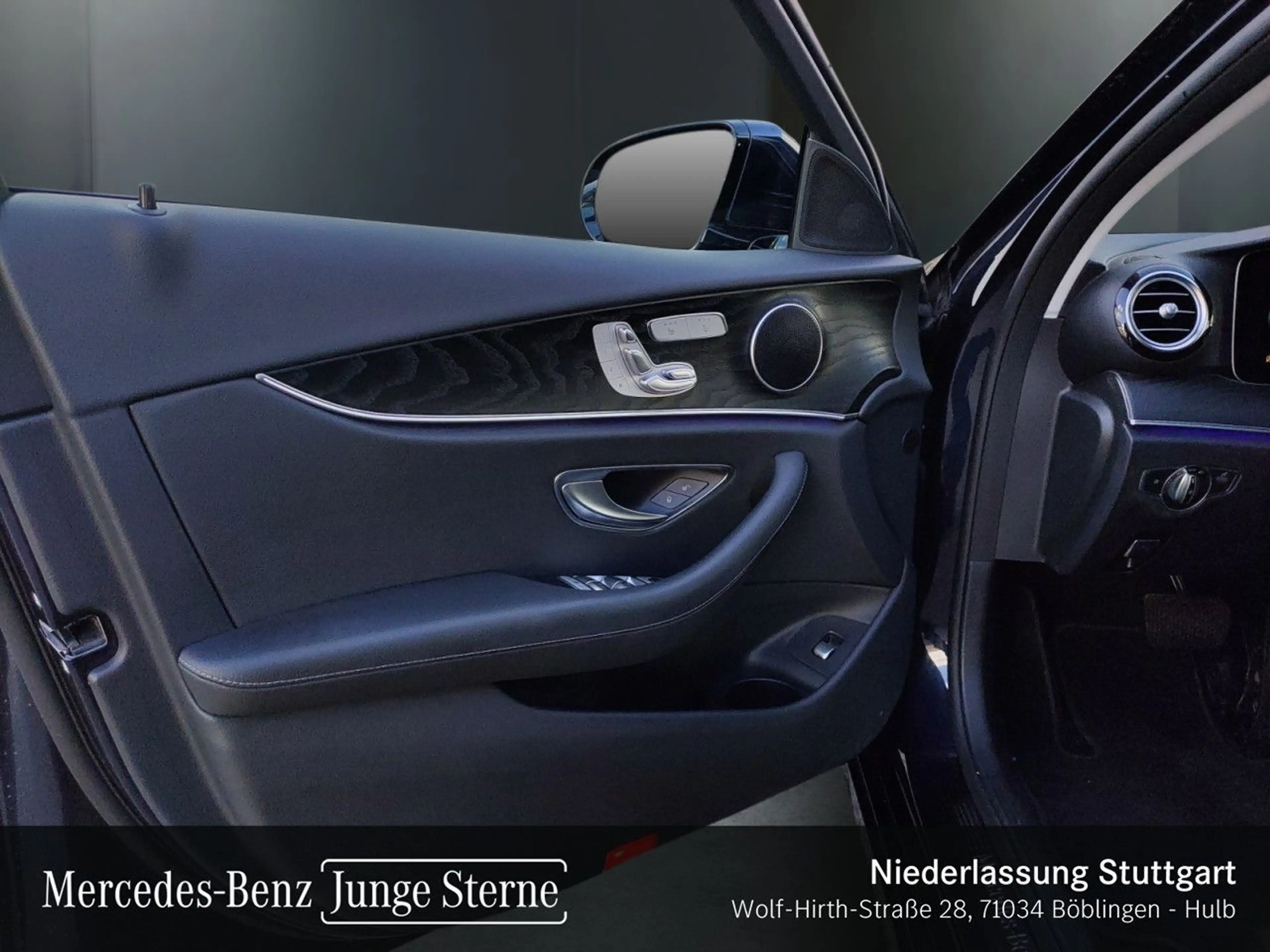 Mercedes-Benz E 400 d T 4M AVANTG+PANO+360+AHK+LED+FAHRASS+9G — photo 12