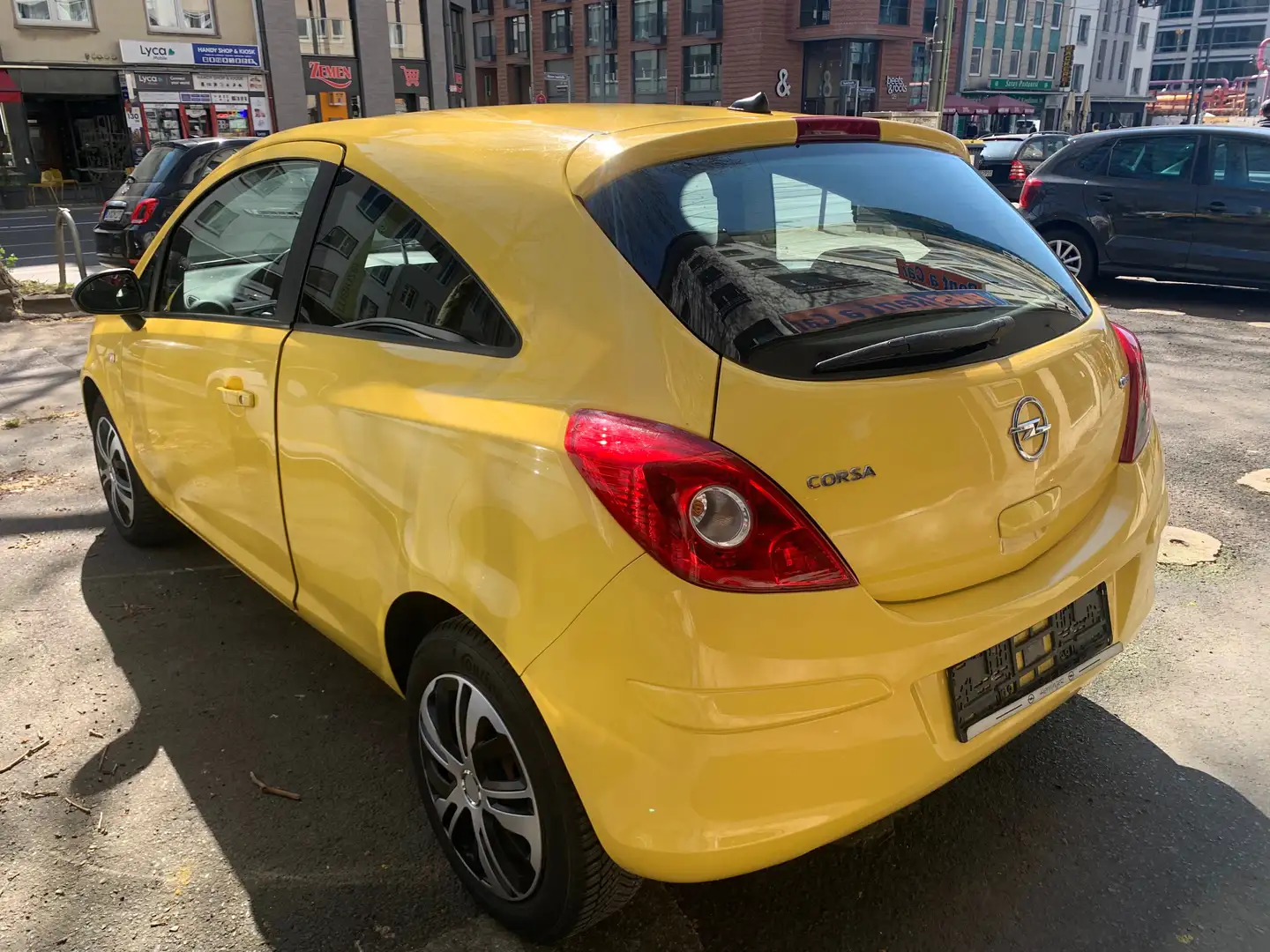 Opel Corsa 1,3 CDTI NAVI Klima Edition Бежевий - 2