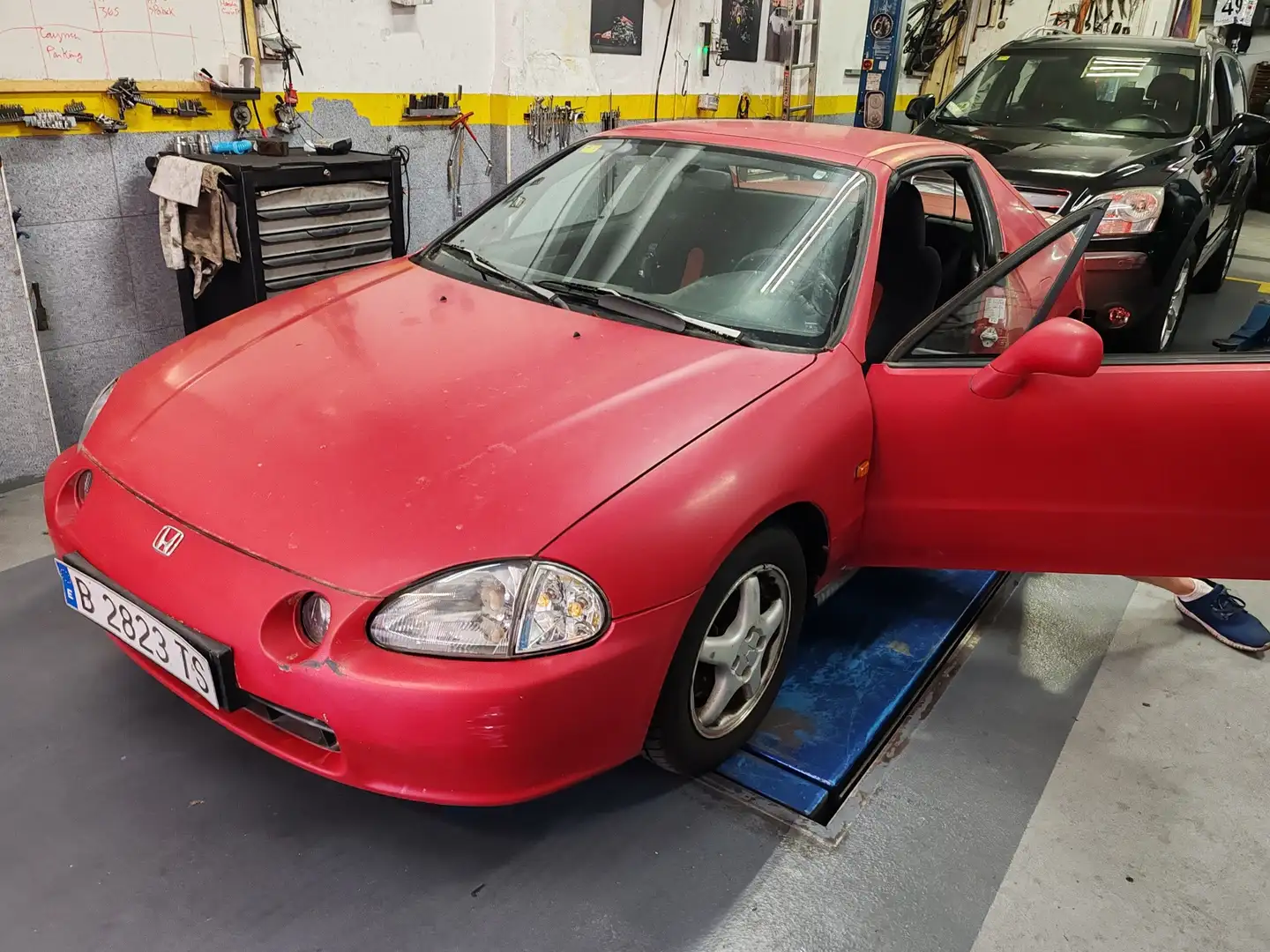 Honda CRX 1.6i-16 A.A. - 1