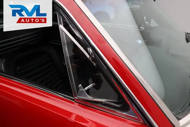 Ford Mustang view 28