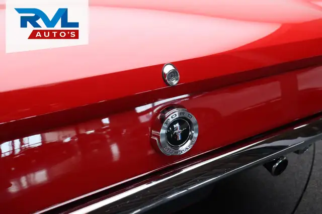 Ford Mustang view 22