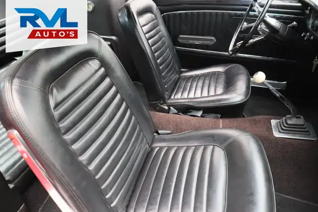 Ford Mustang view 7