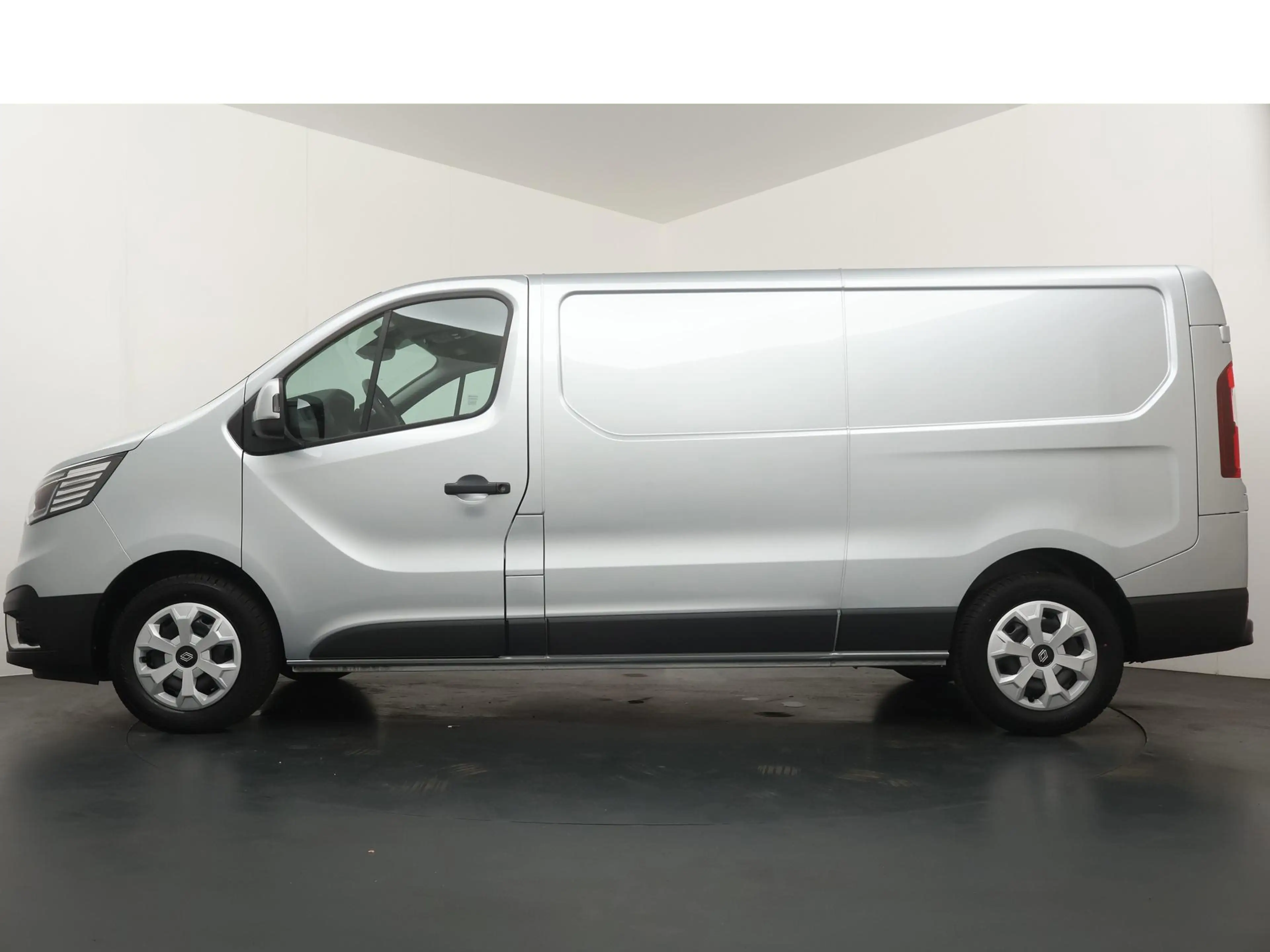 Renault Trafic L2H1 T30 GB dCi 130 Advance | Trekhaak | Navigatie — photo 2