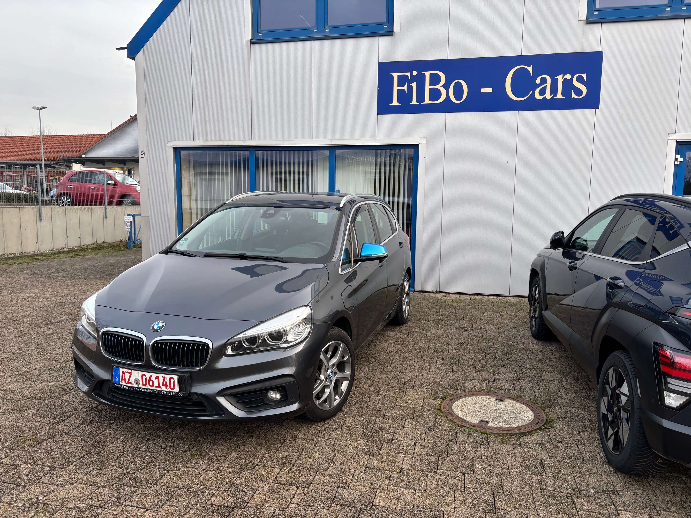 BMW 225
