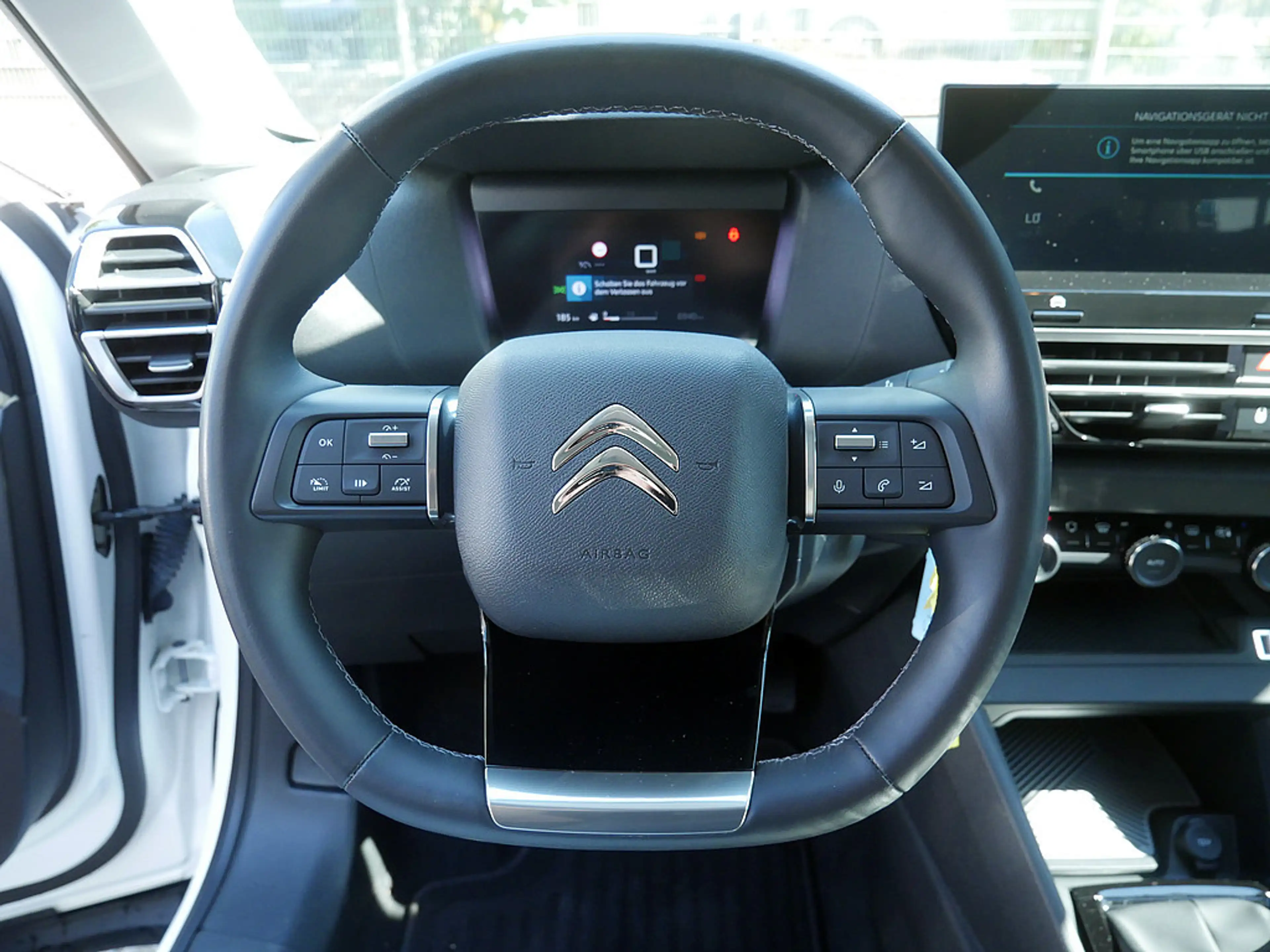 Citroen C4 PureTech 130 S&S Feel Pack SHZ KAMERA LED — photo 12