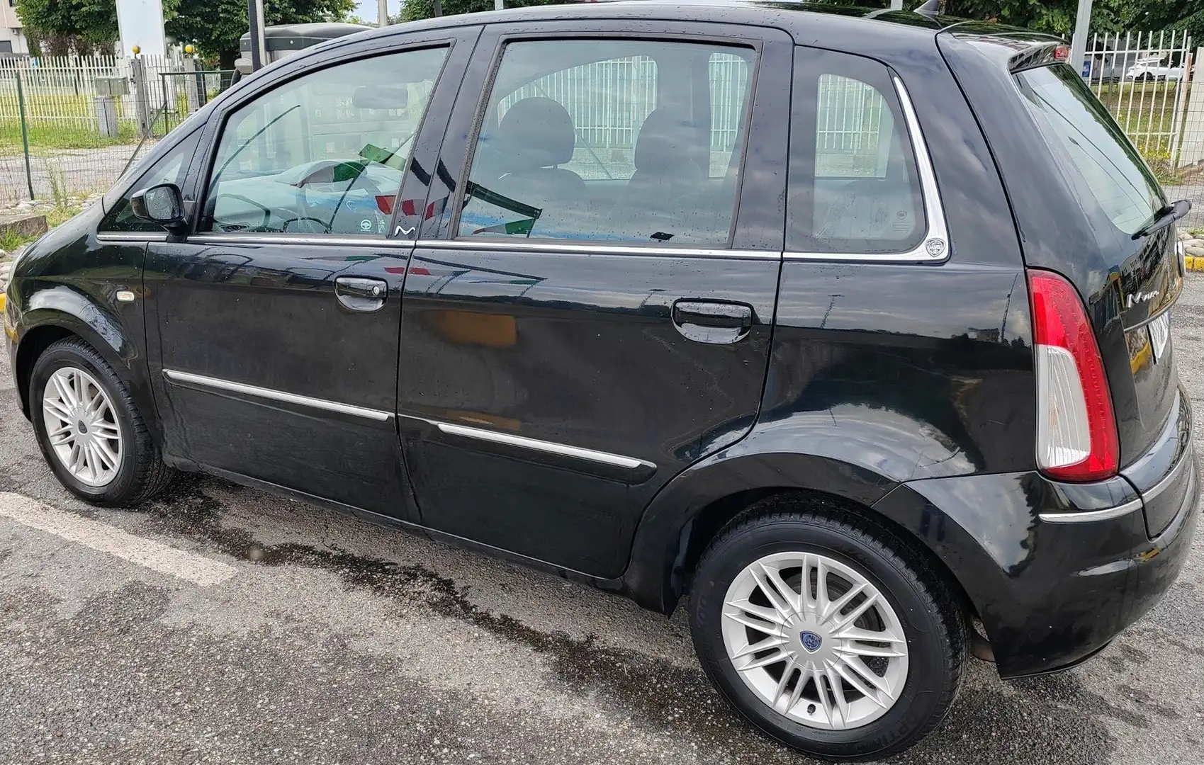 Lancia MUSA Musa II 2007 1.4 16v Oro Plus Negro - 1