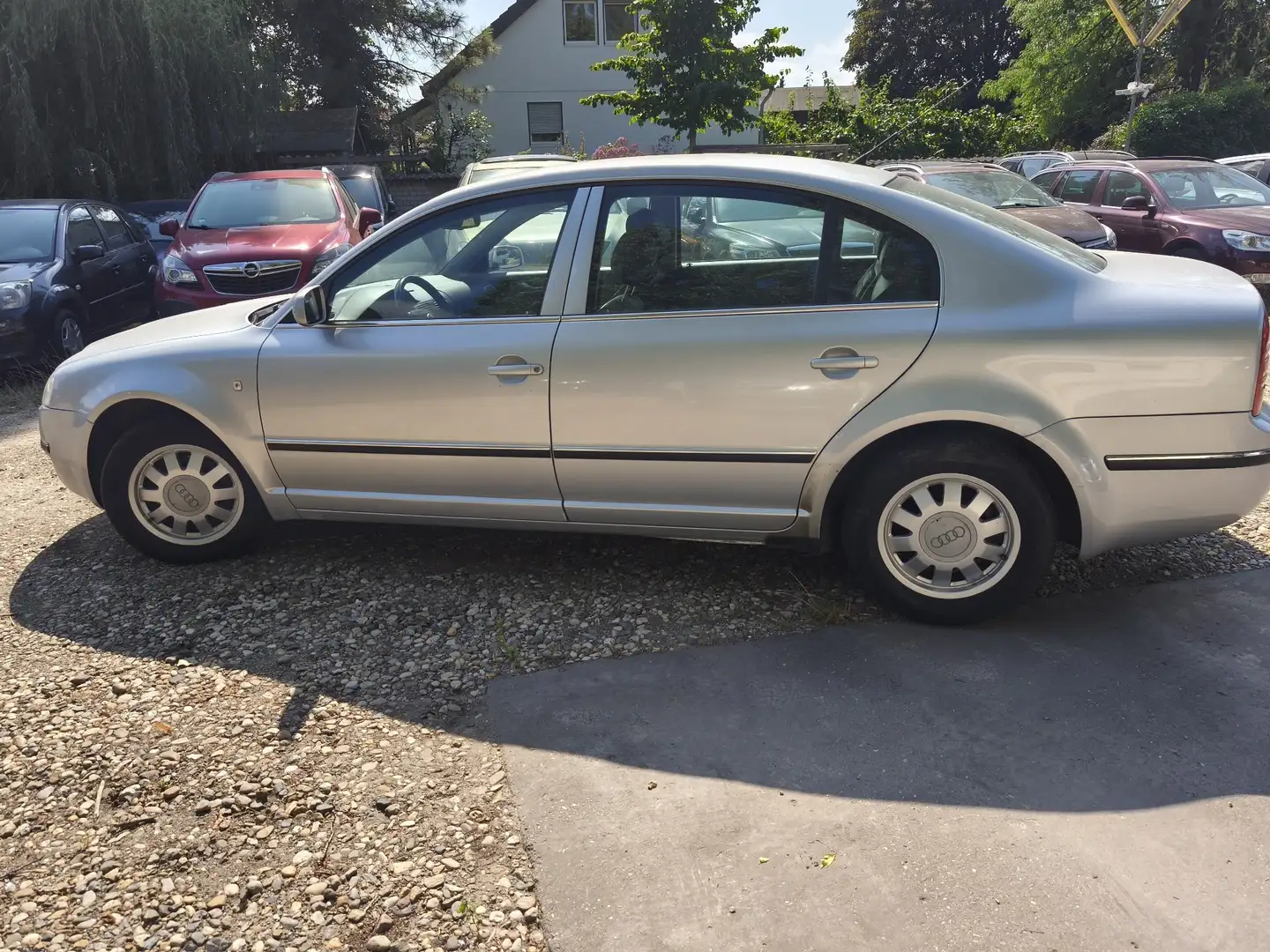 Skoda Superb Elegance Plateado - 2