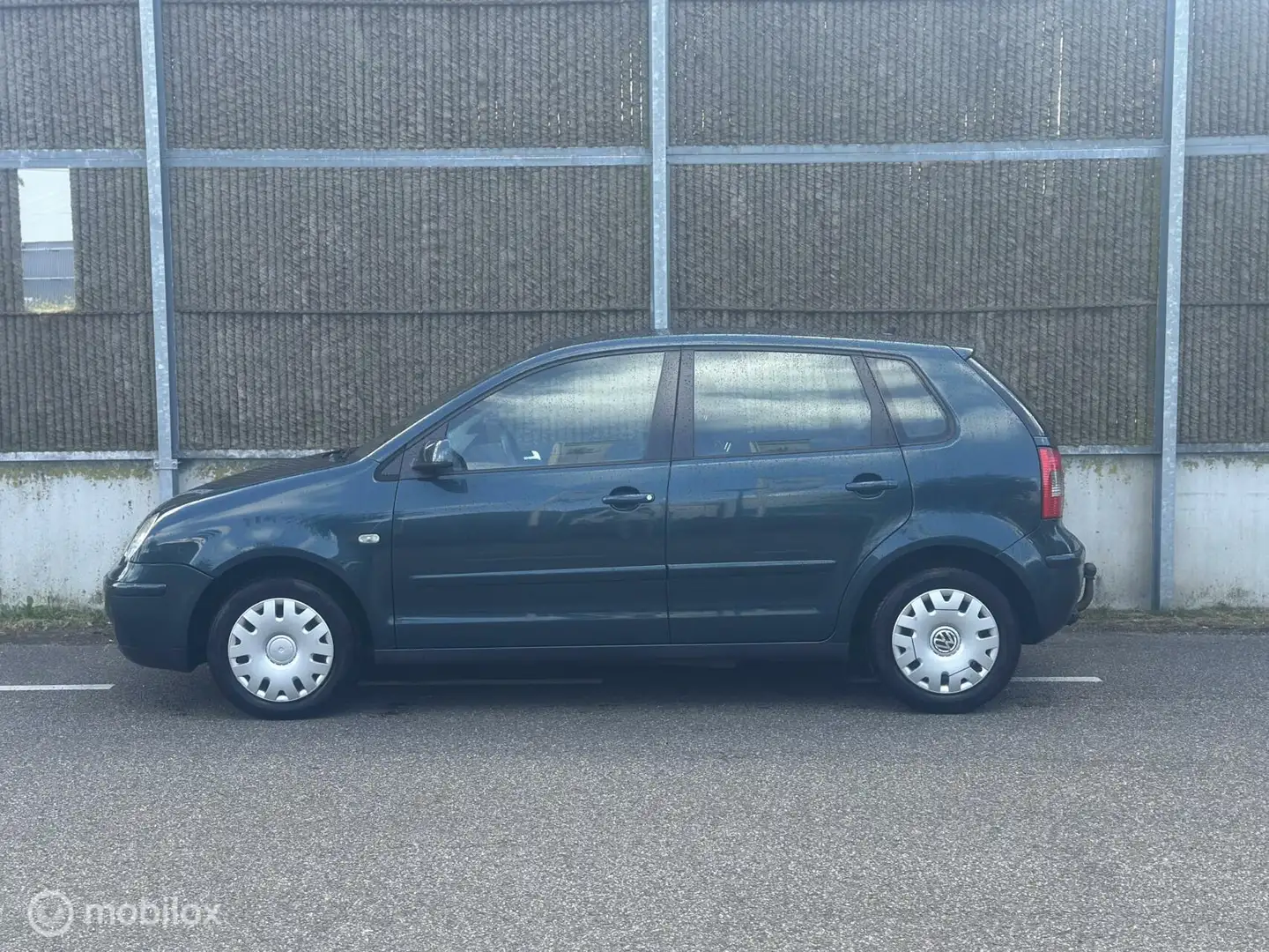 Volkswagen Polo 1.4-16V FSI FUN NAP/LAGEKM/APK/AIRCO Vert - 2