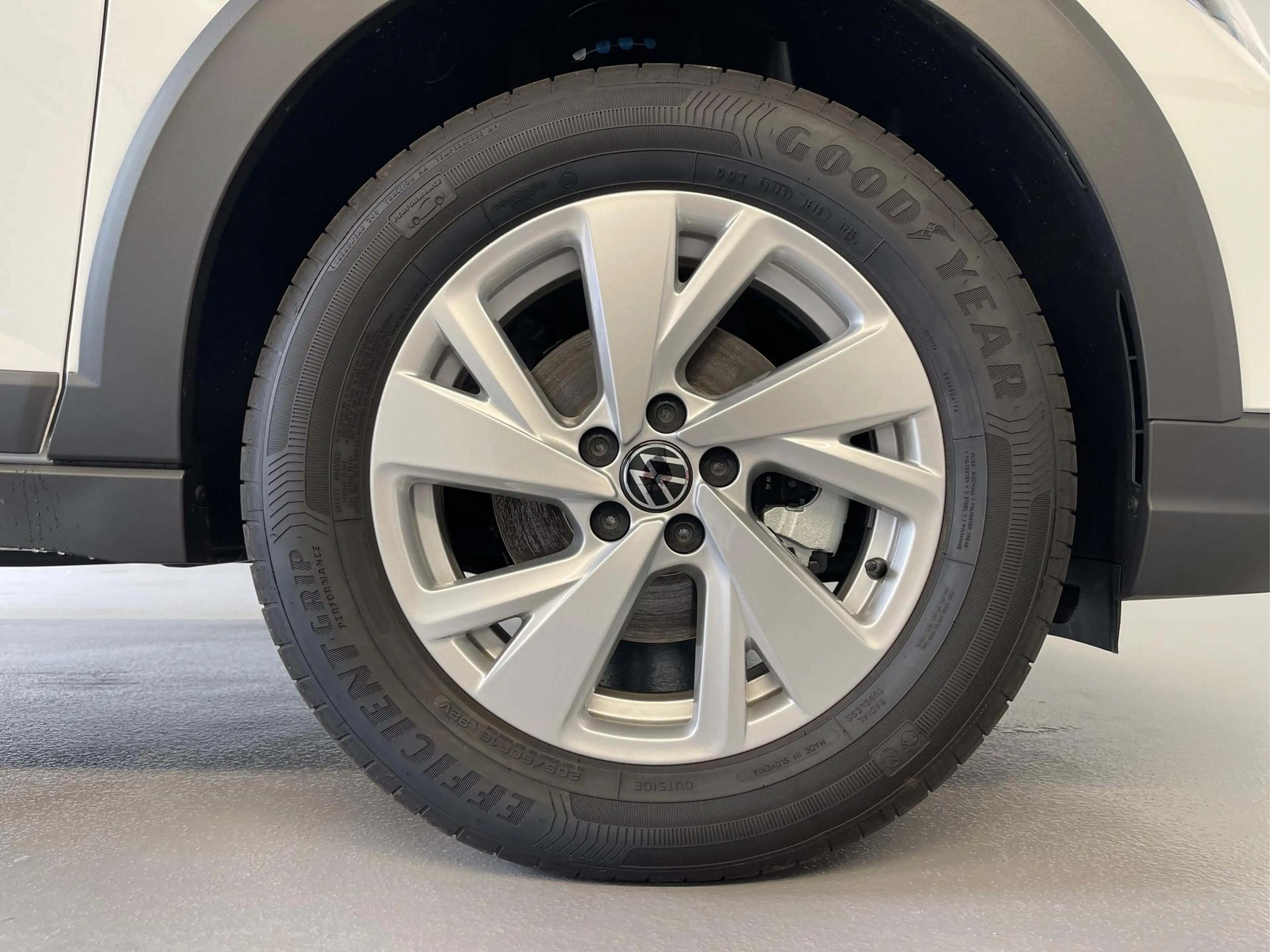 Volkswagen Taigo Trend 115PS DSG AppConnect+Sitzheizung+PDC+Alu1... — photo 6