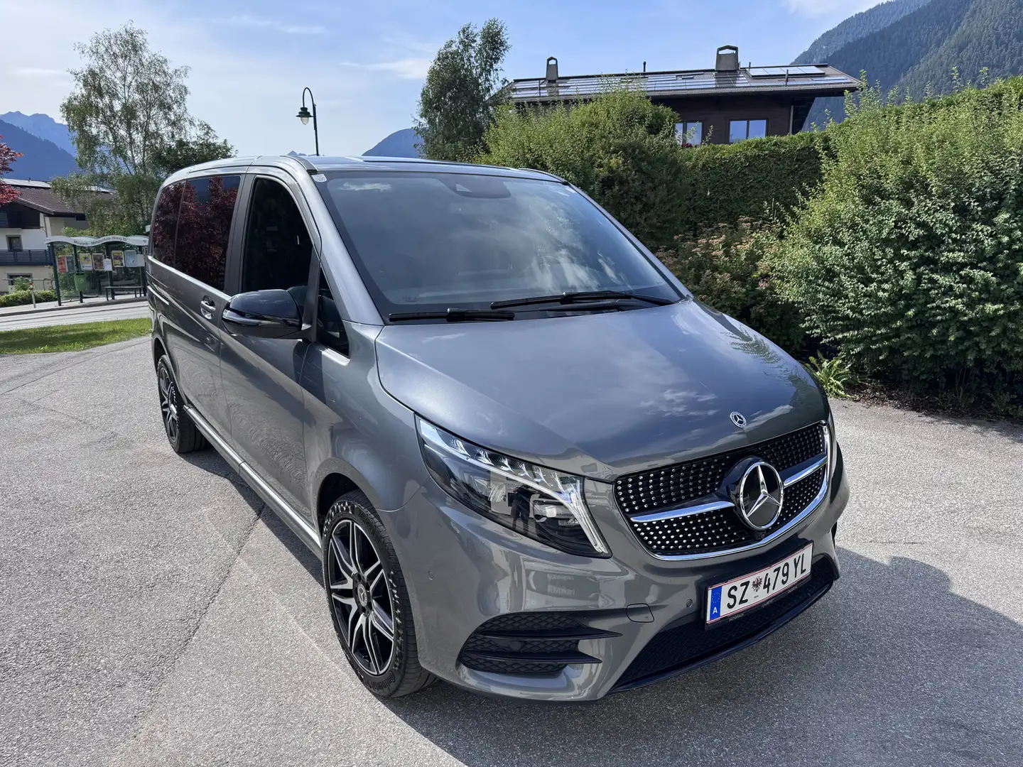 Mercedes-Benz V 220 d Kombi 4MATIC kompakt Basis Aut. Grau - 1