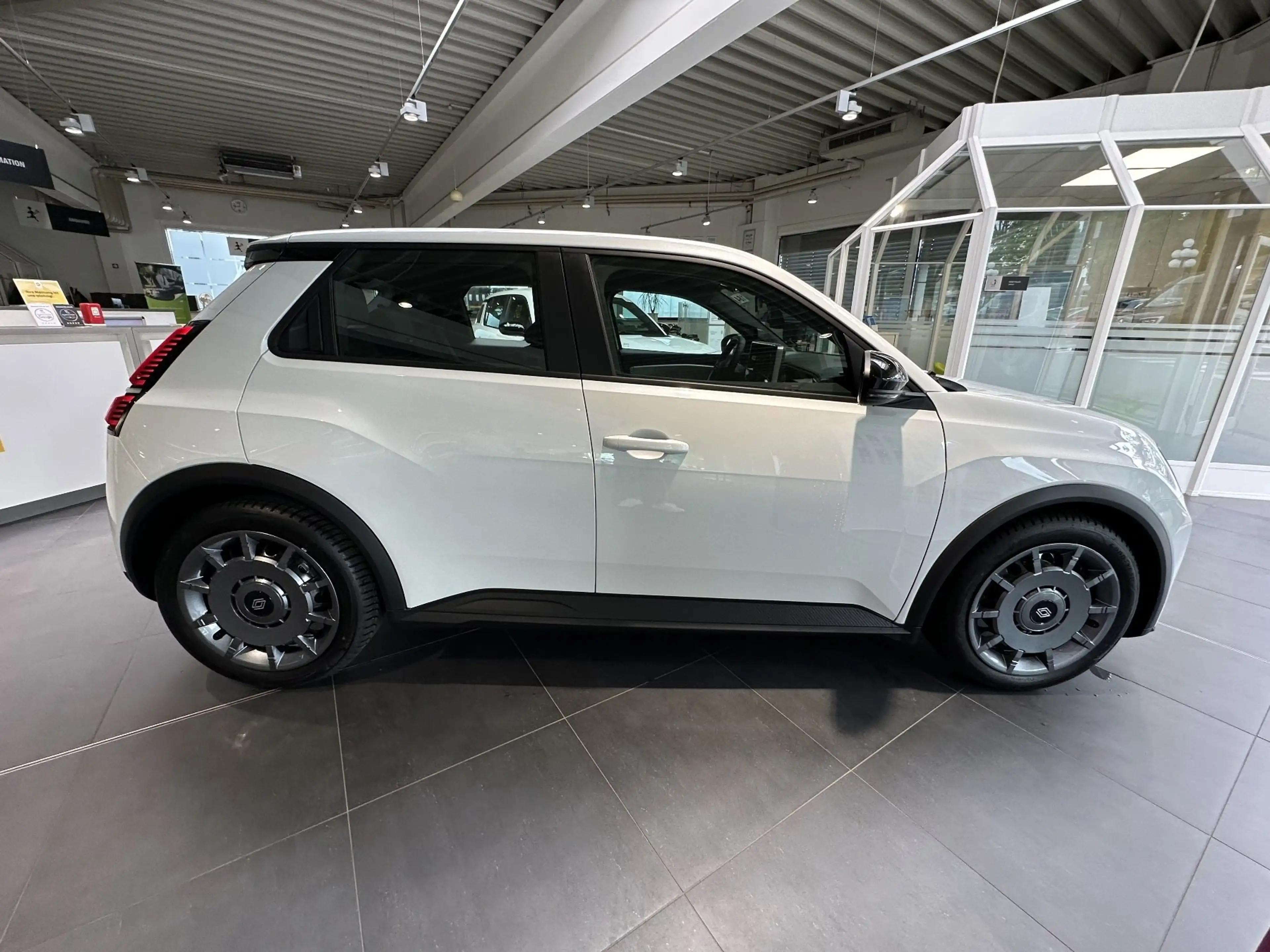 Renault R 5 Evolution 120 PS Urban Range — photo 7
