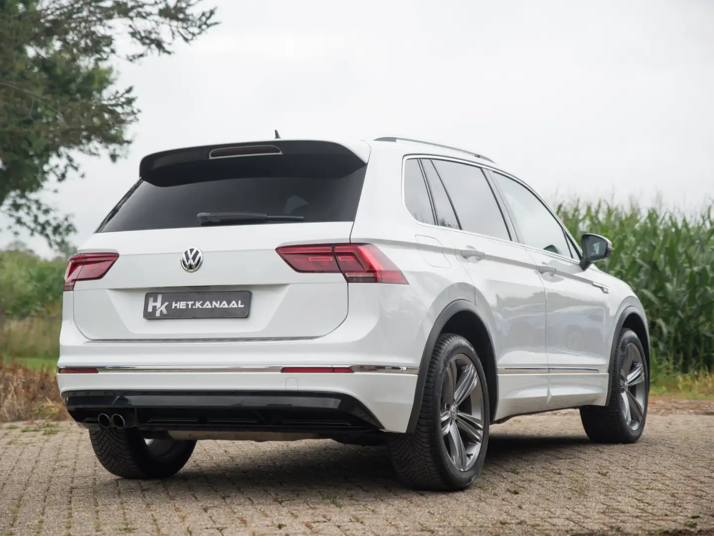 Volkswagen Tiguan 2.0 4Motion Highline 3x R-Line Leer Virtual ACC Blanc - 2