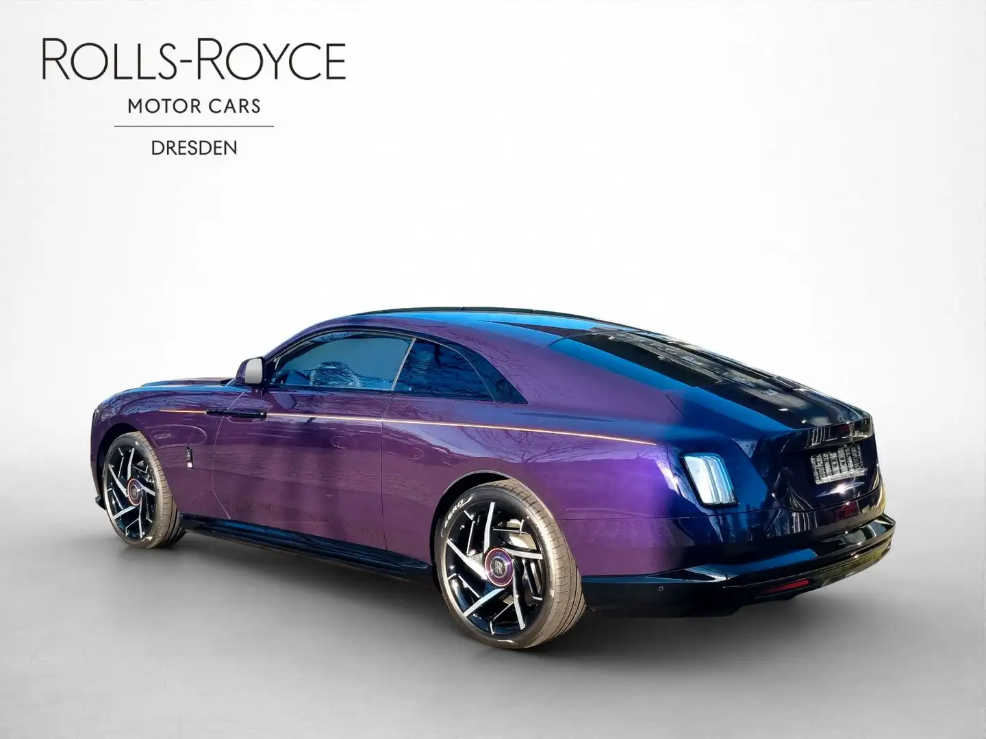 Rolls-Royce Spectre - Black Badge on stock 2026er Fioletowy - 2