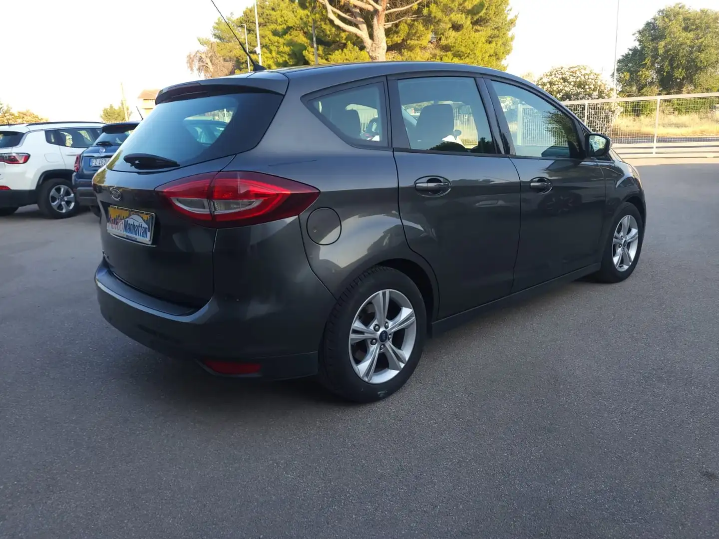 Ford C-Max C-Max 1.5 tdci Business s Marrón - 2