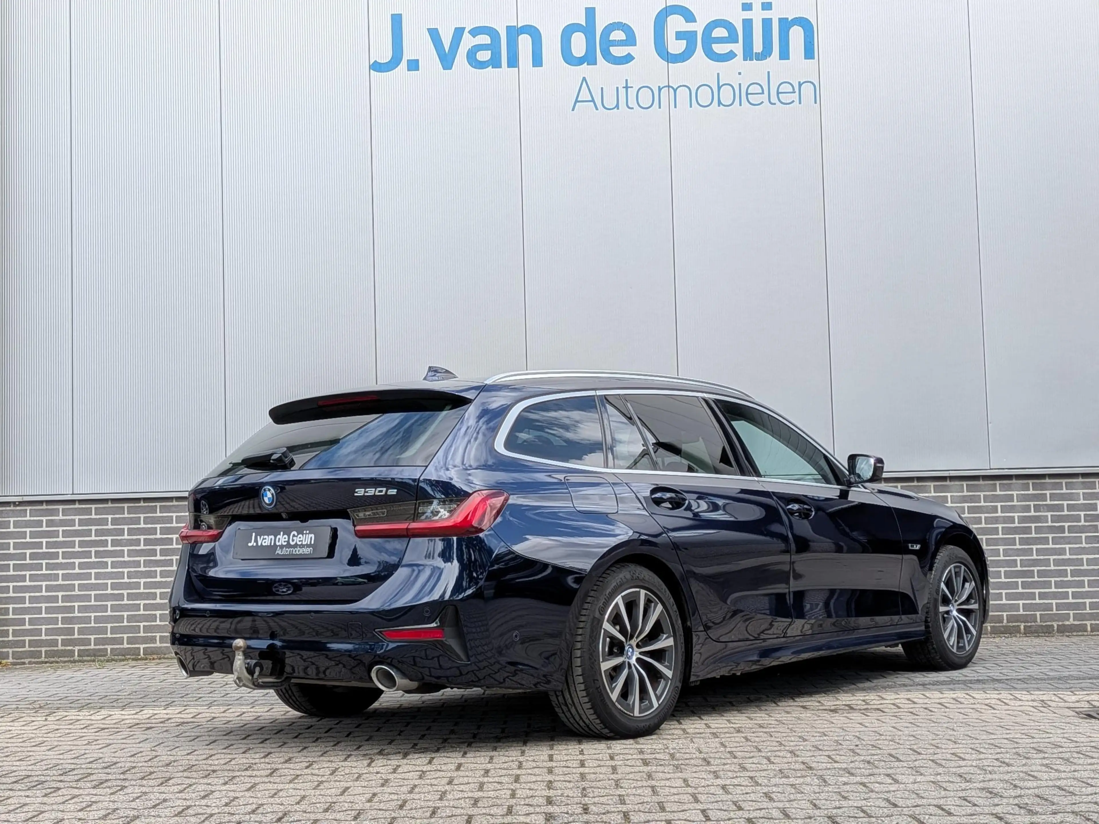 BMW 330 3-serie Touring 330e Business Edition Plus | Panor — photo 5