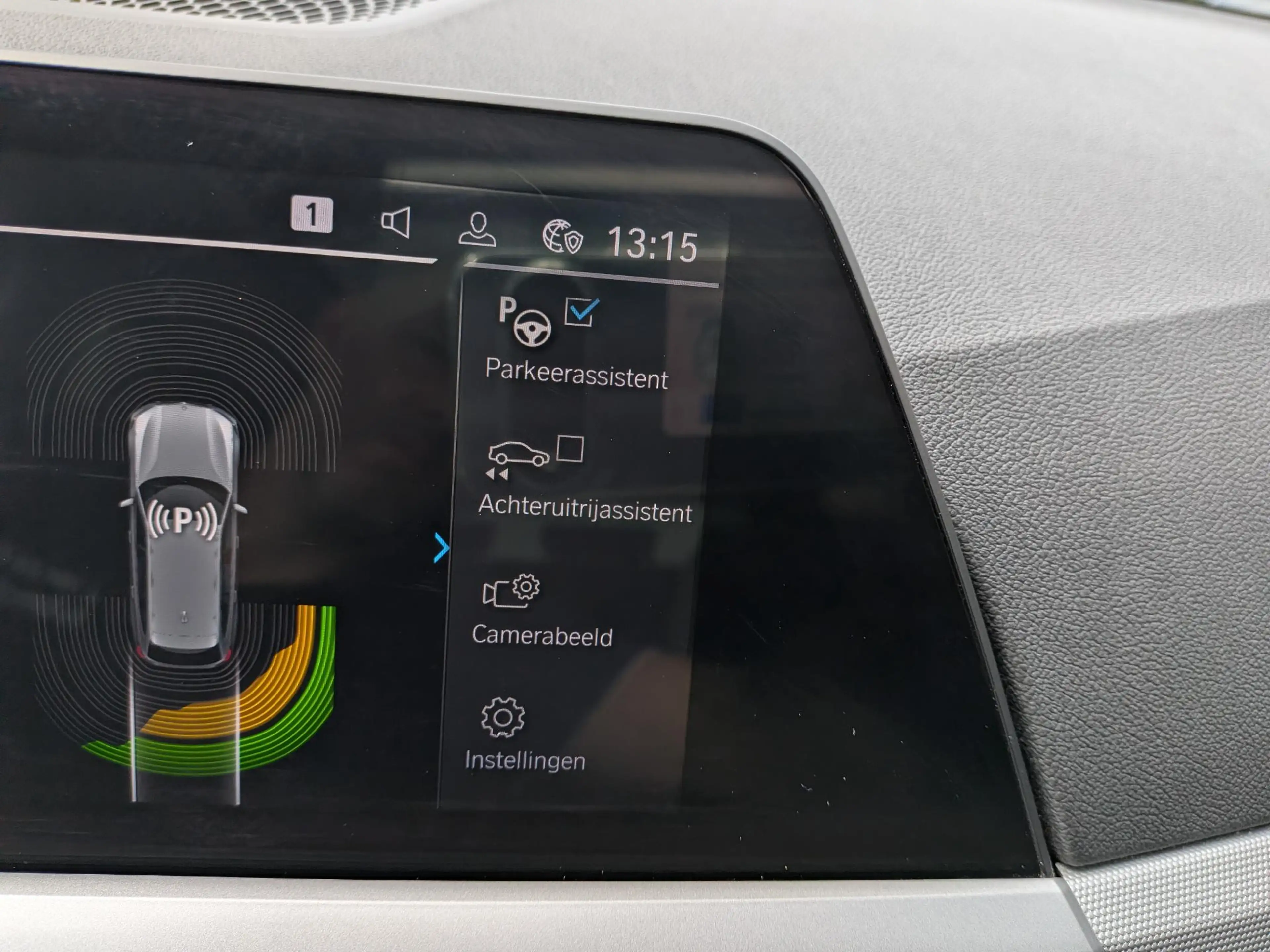 BMW 330 3-serie Touring 330e Business Edition Plus | Panor — photo 21