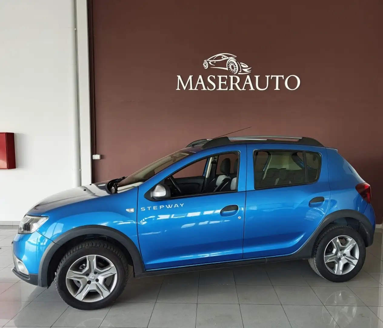 Dacia Sandero 1.5dCi Stepway Ambiance 66kW Azul - 1