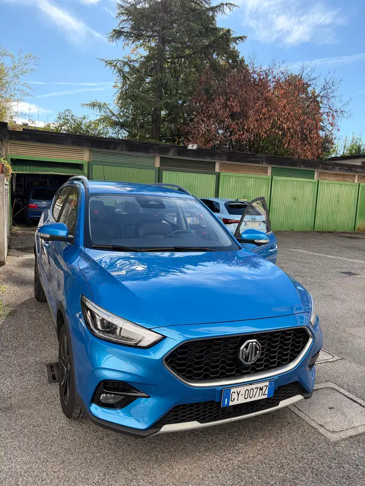 MG ZS