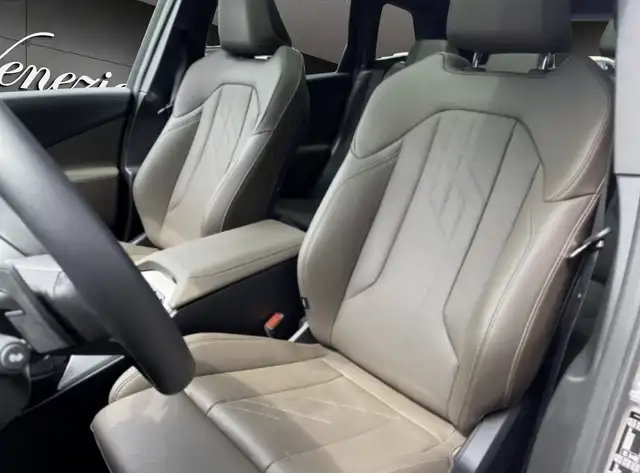 BMW X3 view 6