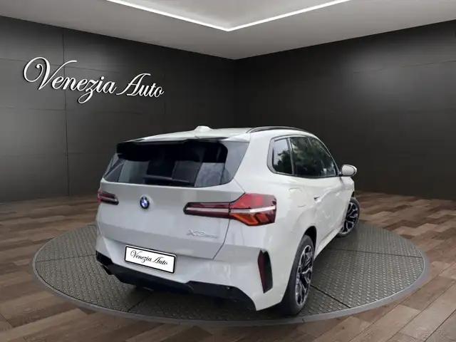 BMW X3 view 4