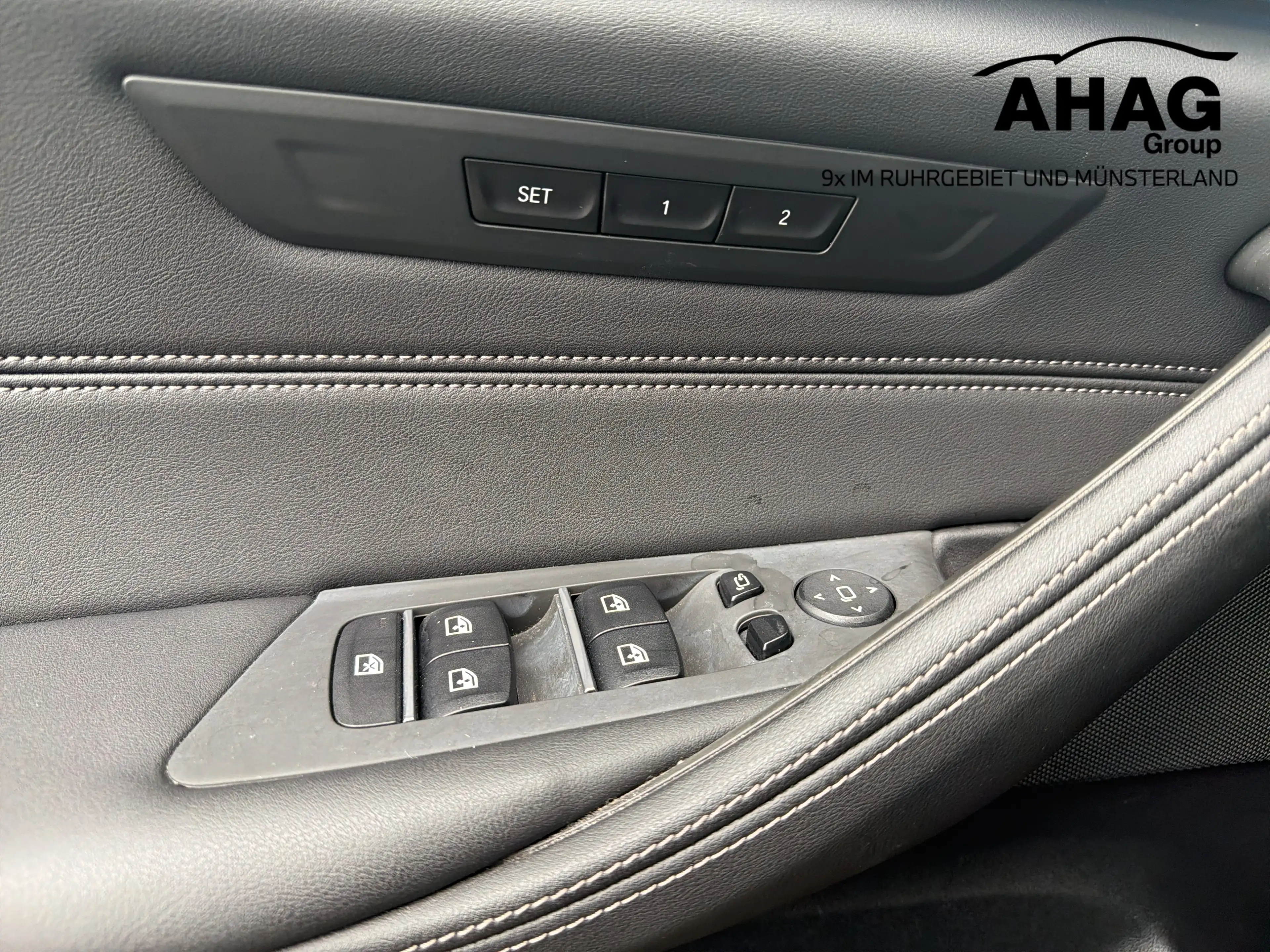 BMW 545 e xDrive A — photo 13
