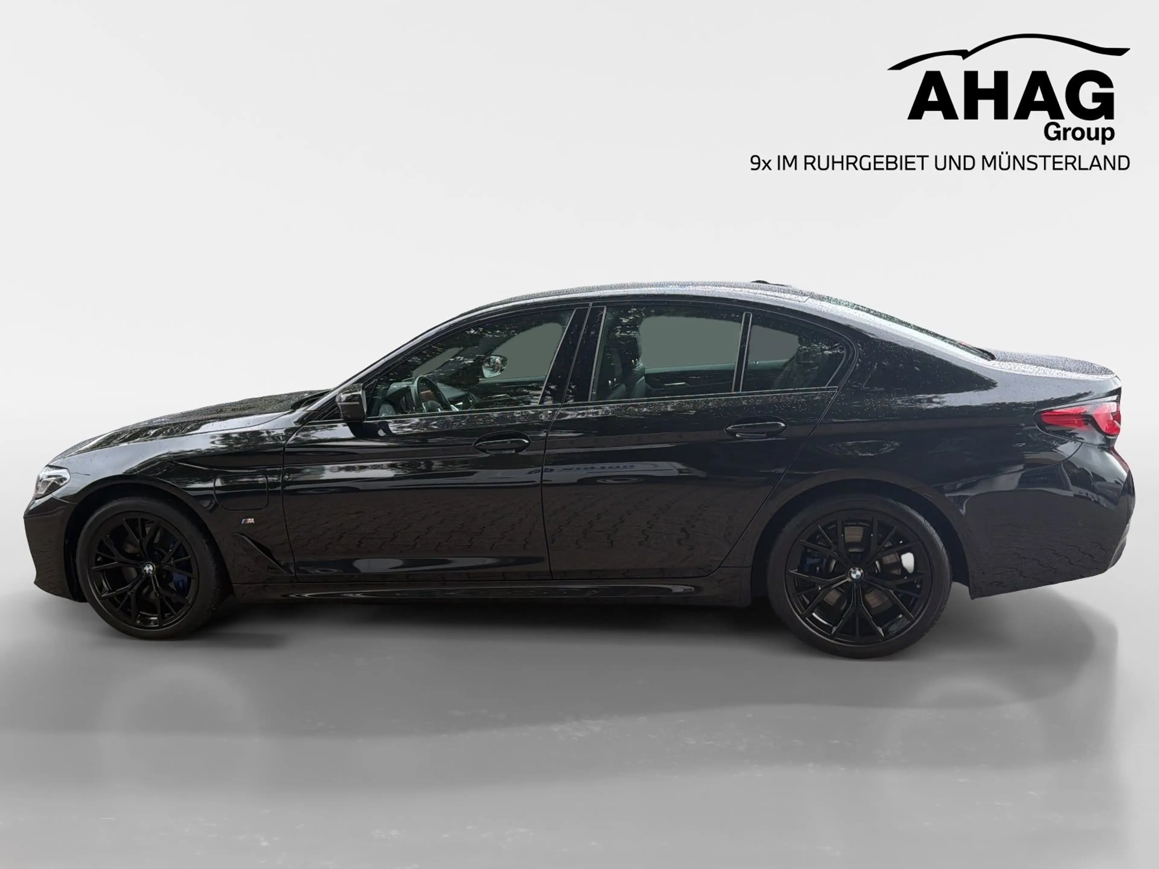 BMW 545 e xDrive A — photo 6