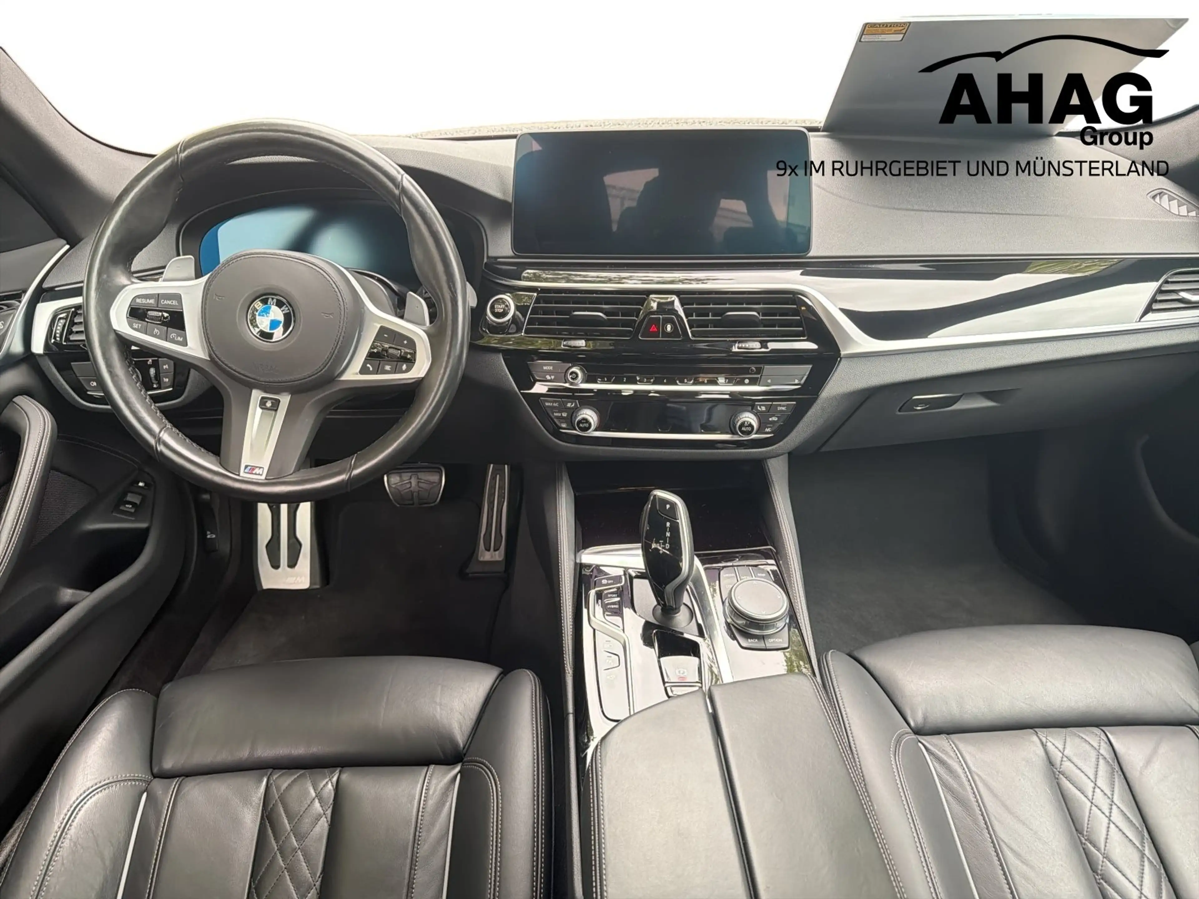 BMW 545 e xDrive A — photo 9