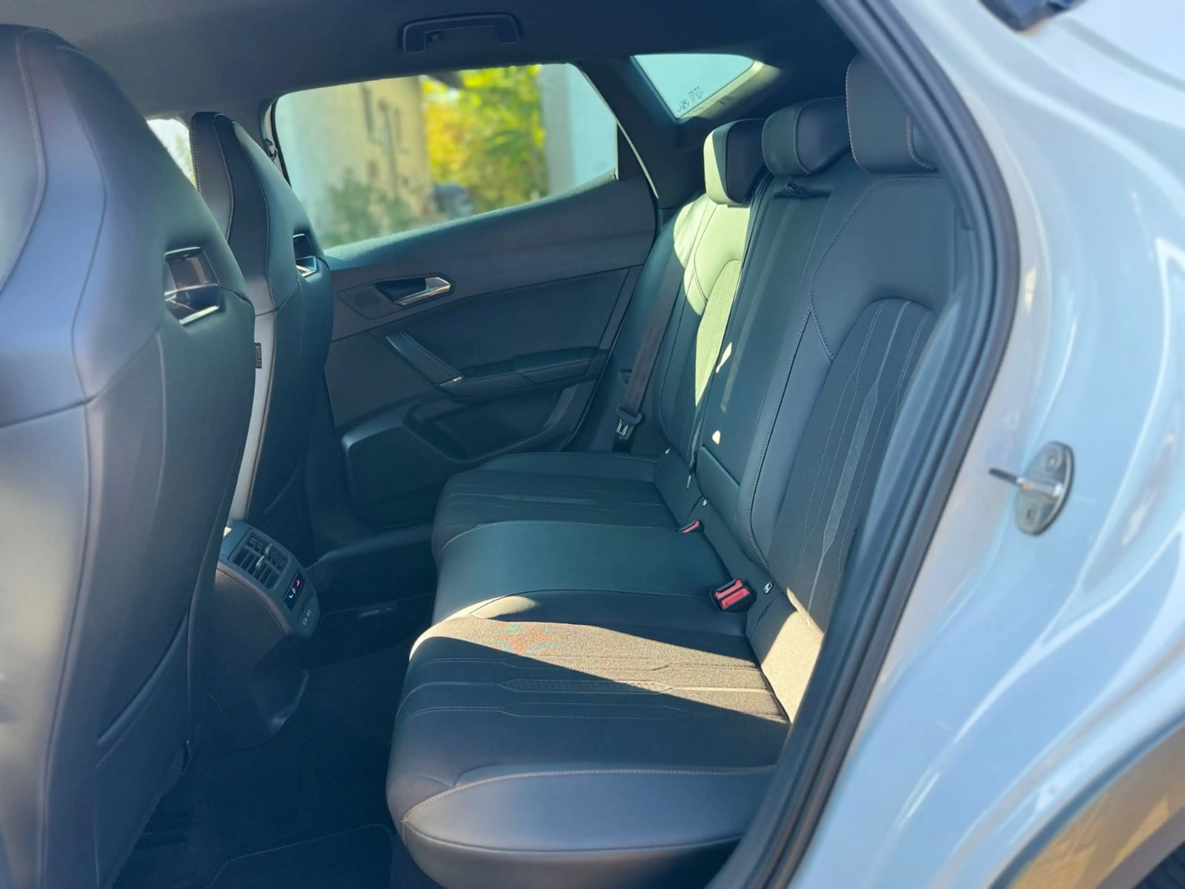 CUPRA Formentor VZ 4Drive CarPlay AHK DAB — photo 15