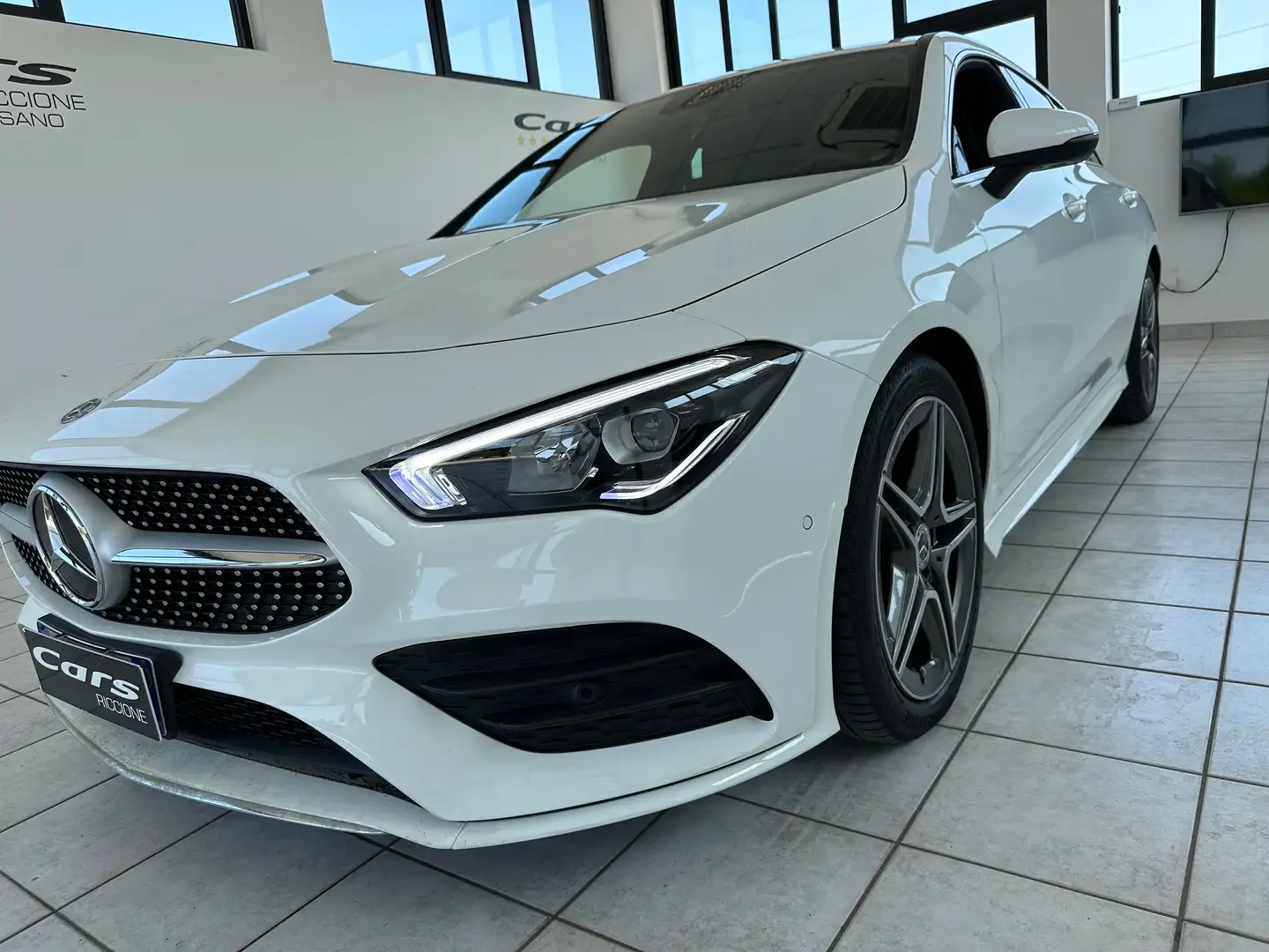 Mercedes-Benz CLA 200 d SB AMG KM 30543 UNIPROPRIETARIO Blanc - 1