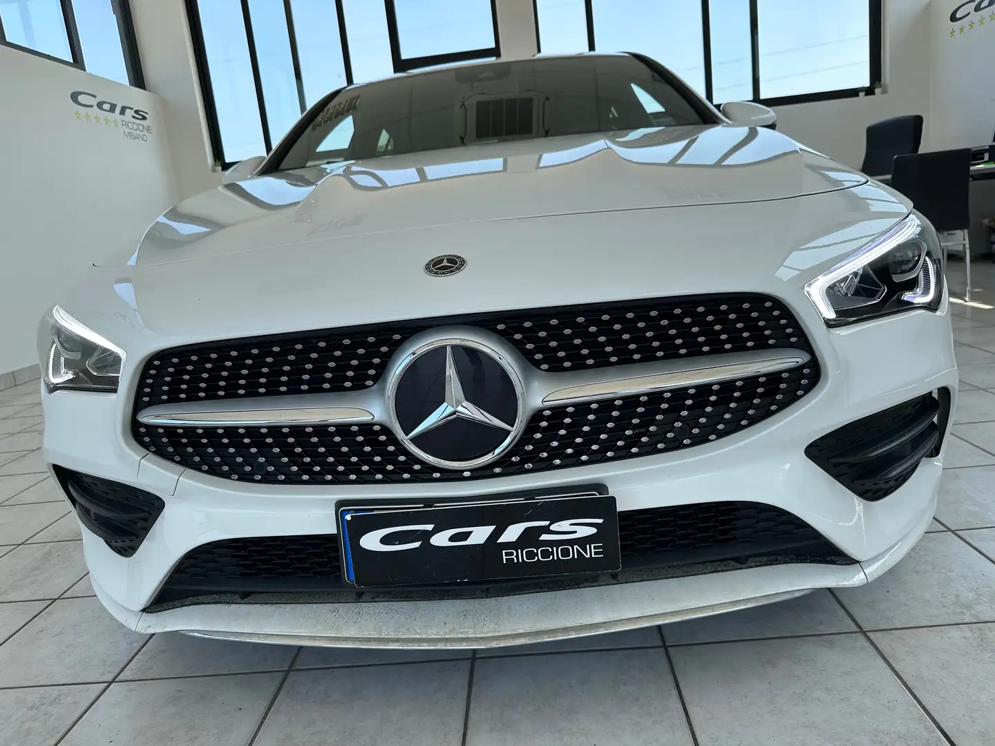 Mercedes-Benz CLA 200 d SB AMG KM 30543 UNIPROPRIETARIO Blanc - 2