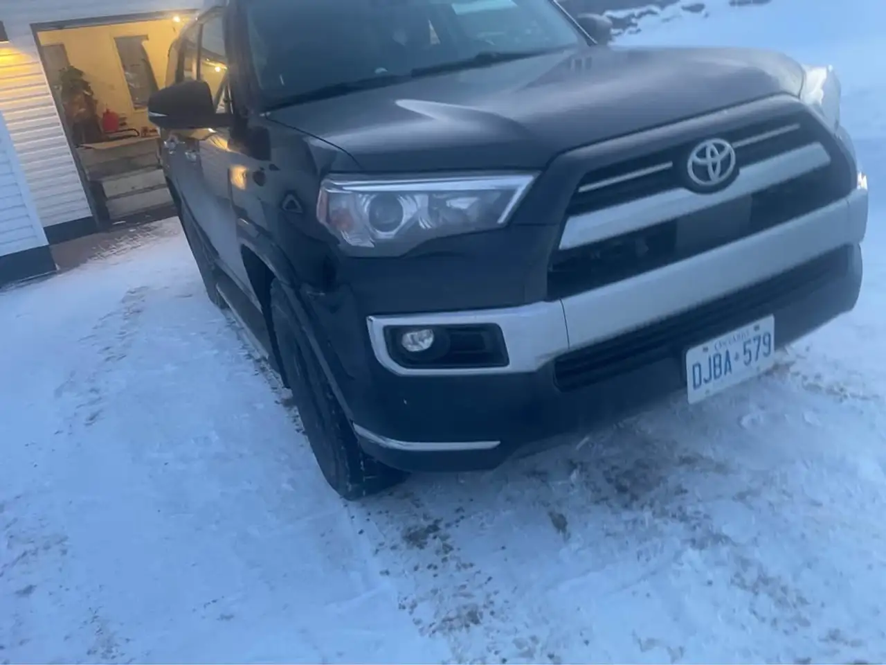Toyota 4-Runner снимка Toyota 4-Runner