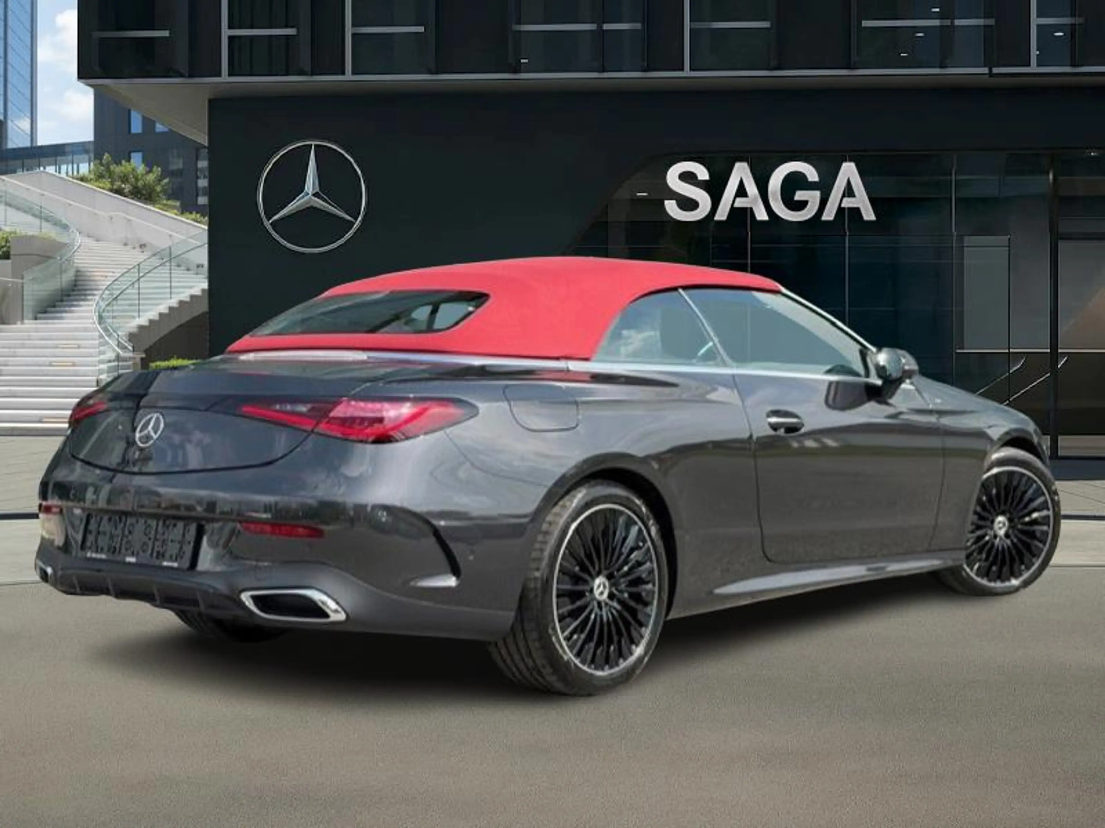 Mercedes-Benz CLE 200 Cabriolet AMG Line — photo 2