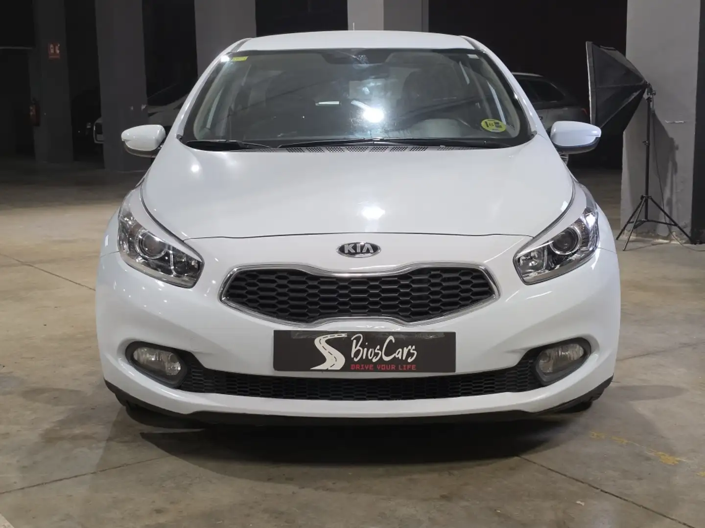 Kia Ceed / cee'd 1.4CRDi Drive Blanco - 2