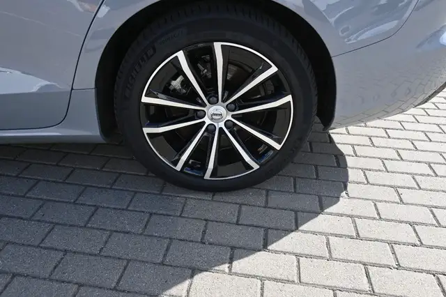 Volvo V60 view 12
