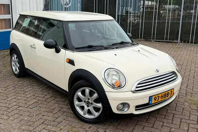 MINI Cooper Clubman 1.6