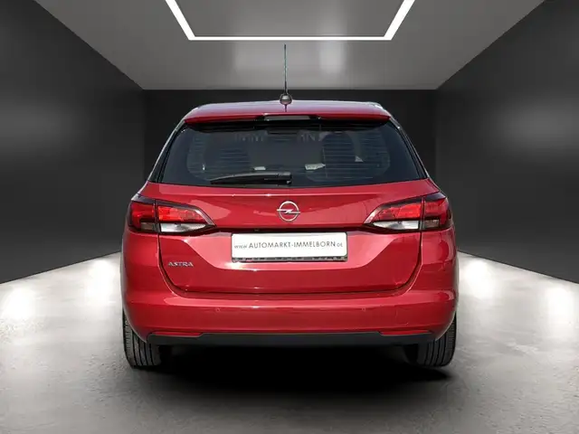 Opel Astra view 10