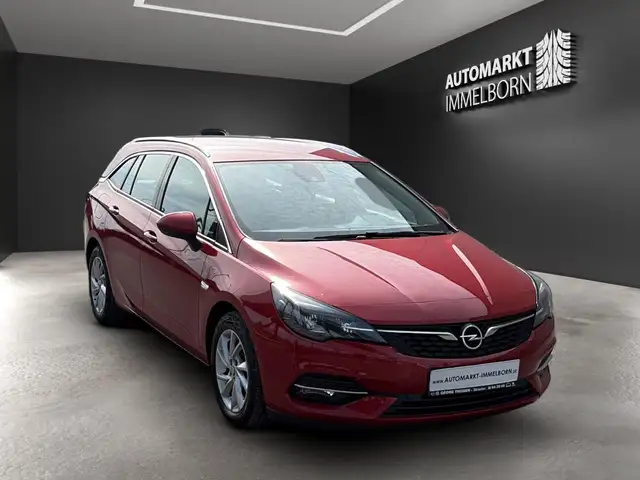 Opel Astra view 2