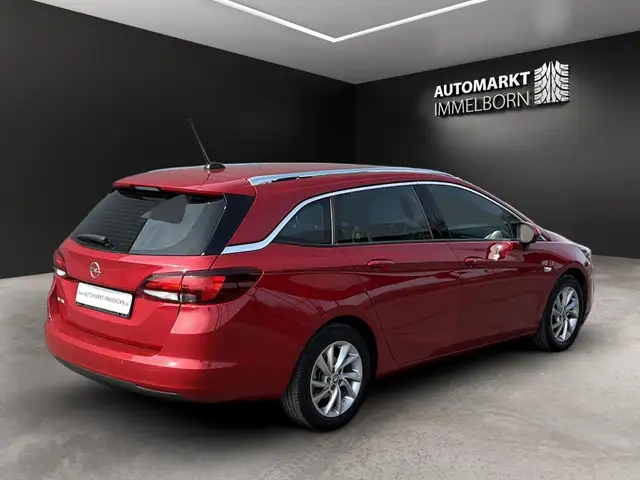Opel Astra view 8