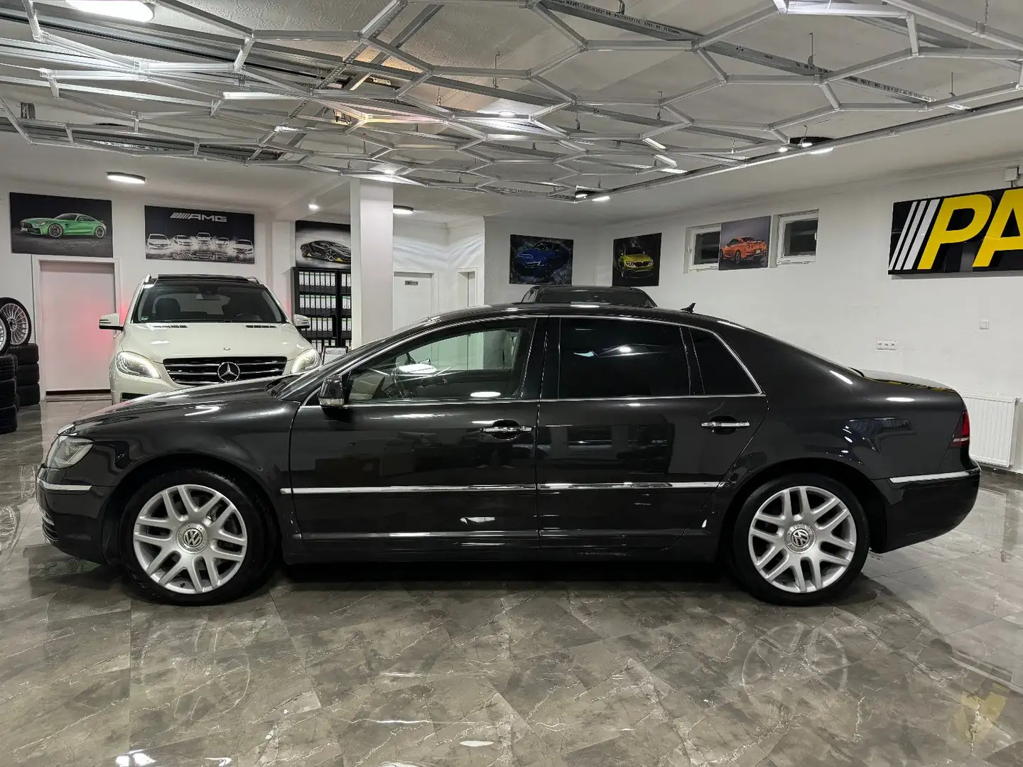 Volkswagen Phaeton 3.0 TDI V6 4Motion / Xenon Sitzbelüftung Gris - 2
