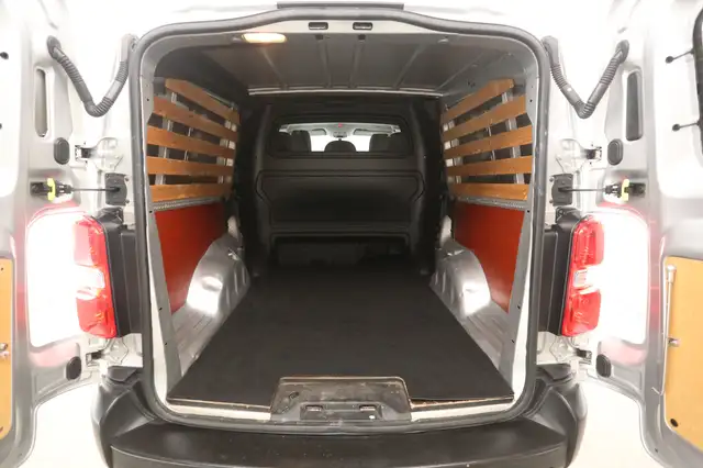 Citroen Jumpy view 4