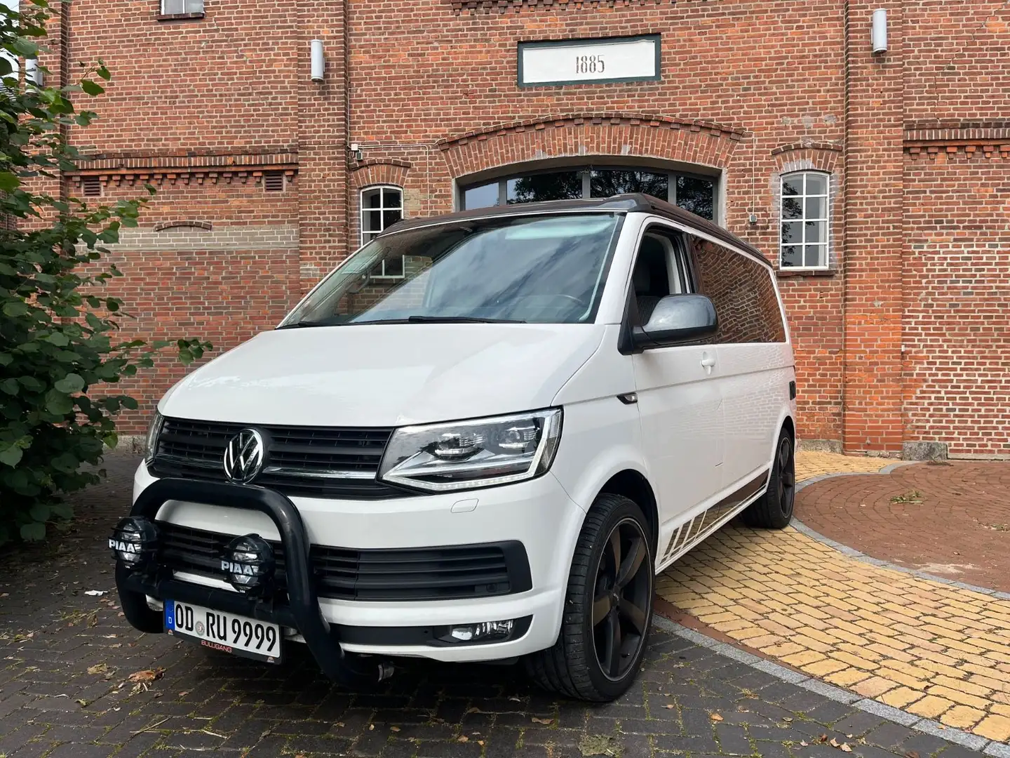 Volkswagen T6 California DSG Sondermodell " 30 Jahre" Weiß - 1