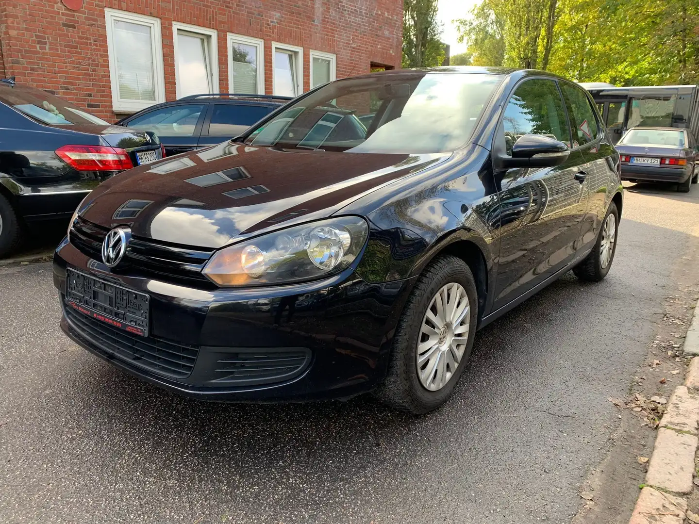 Volkswagen Golf Trendline Zwart - 1